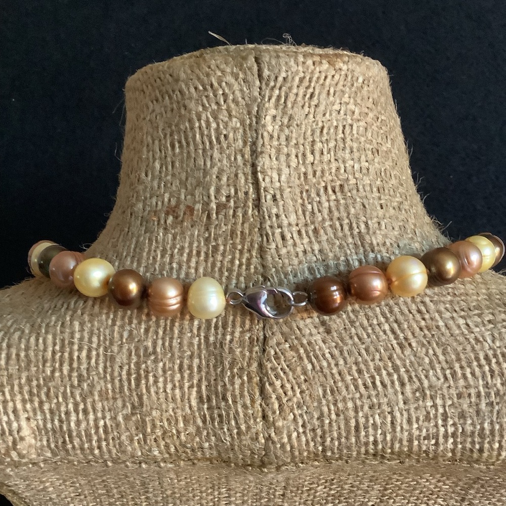 925 s silver Genuine freshwater chocolate & champagne color pearl necklace. - Picture 8 of 9
